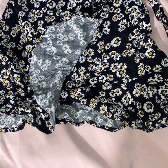 Sunflower Ruffled Mini Skirt Small - Picture 3 of 5